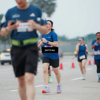 Runner Photo 7523354