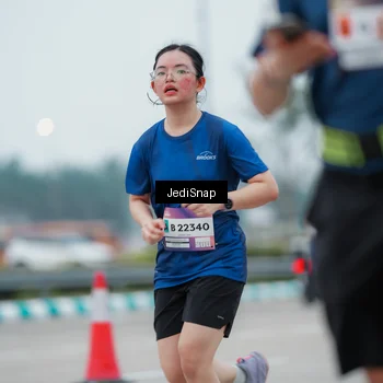 Runner Photo 7523360