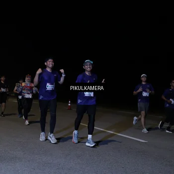 Runner Photo 7523398