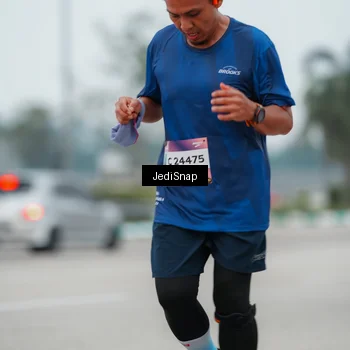 Runner Photo 7523401