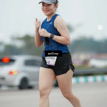 Runner Photo 7523402