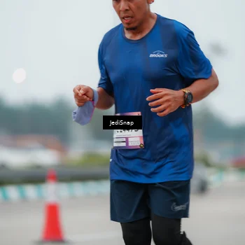 Runner Photo 7523408