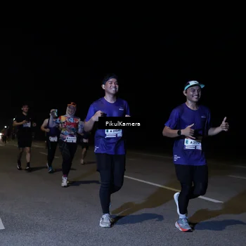 Runner Photo 7523412