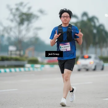 Runner Photo 7523422