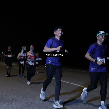 Runner Photo 7523430