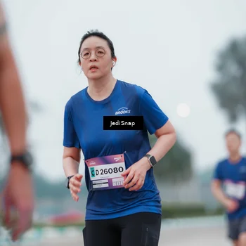 Runner Photo 7523435