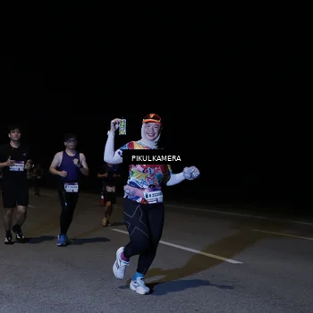 Runner Photo 7523436