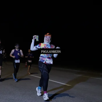 Runner Photo 7523452