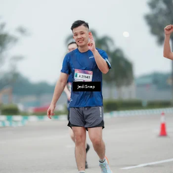 Runner Photo 7523463