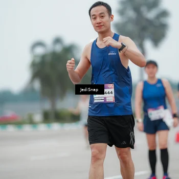 Runner Photo 7523484