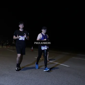 Runner Photo 7523495