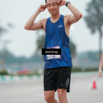 Runner Photo 7523496