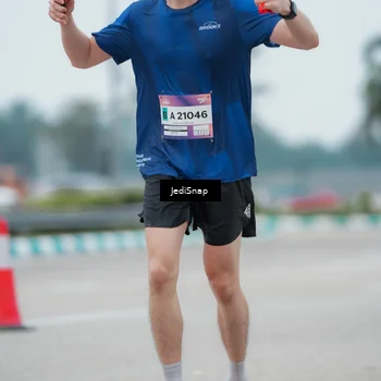 Runner Photo 7523517