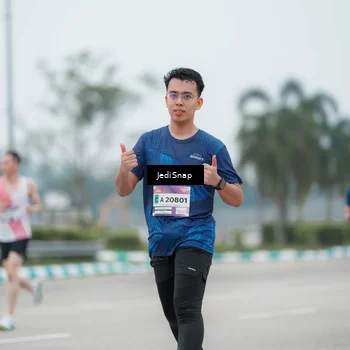 Runner Photo 7523536
