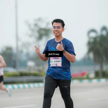 Runner Photo 7523545