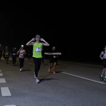 Runner Photo 7523549