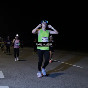 Runner Photo 7523551