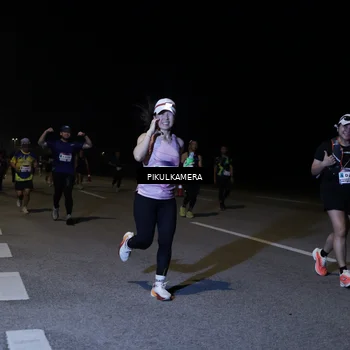 Runner Photo 7523578