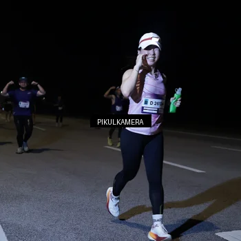 Runner Photo 7523610
