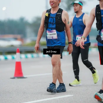 Runner Photo 7523614