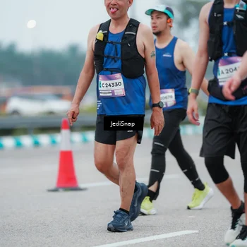 Runner Photo 7523622
