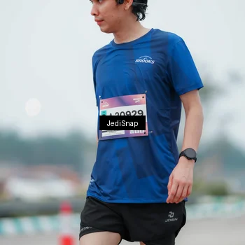 Runner Photo 7523626