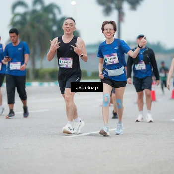 Runner Photo 7523627