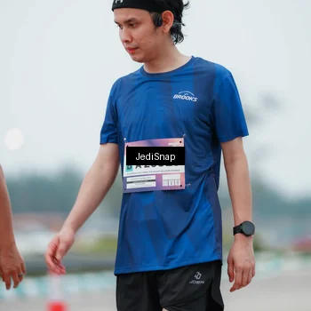Runner Photo 7523666