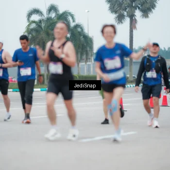 Runner Photo 7523668