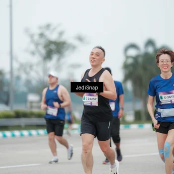 Runner Photo 7523681