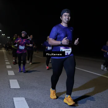 Runner Photo 7523682