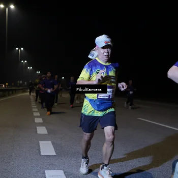 Runner Photo 7523684