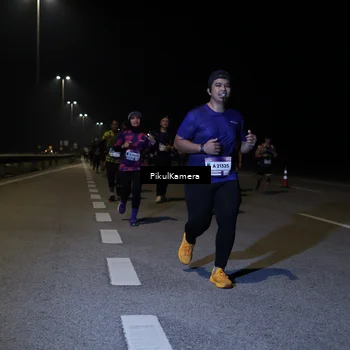 Runner Photo 7523686