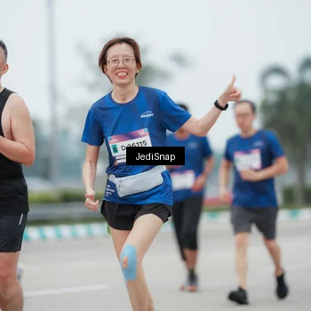 Runner Photo 7523699