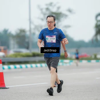 Runner Photo 7523701