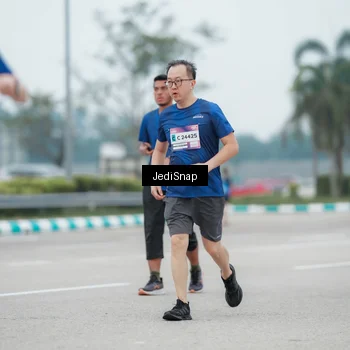 Runner Photo 7523703