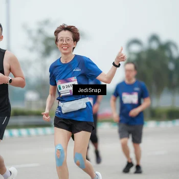 Runner Photo 7523712