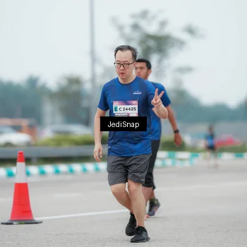 Runner Photo 7523714