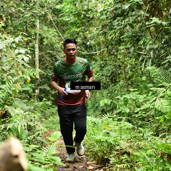 Runner Photo 7523716