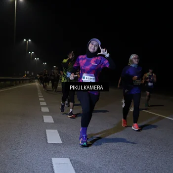 Runner Photo 7523728