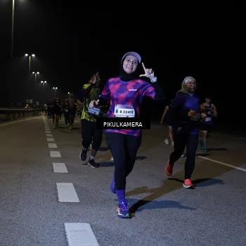 Runner Photo 7523744