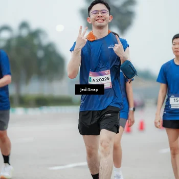 Runner Photo 7523756