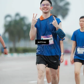 Runner Photo 7523765