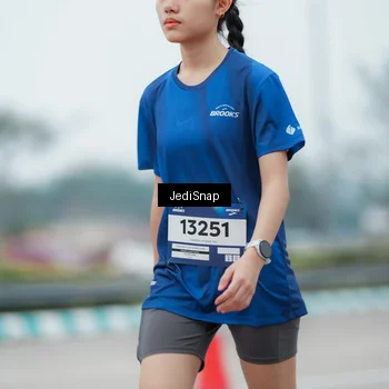 Runner Photo 7523799