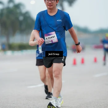 Runner Photo 7523812