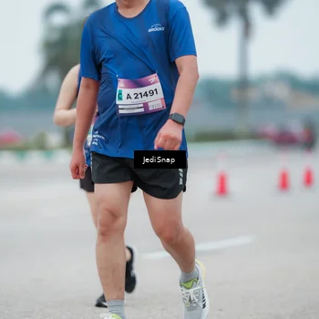Runner Photo 7523816