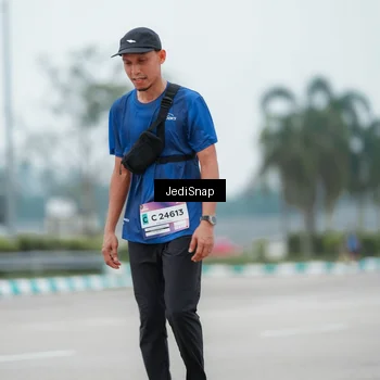 Runner Photo 7523817