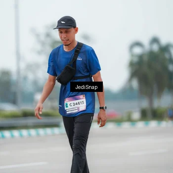 Runner Photo 7523821