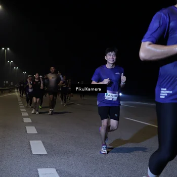 Runner Photo 7523825