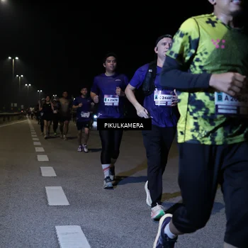 Runner Photo 7523828